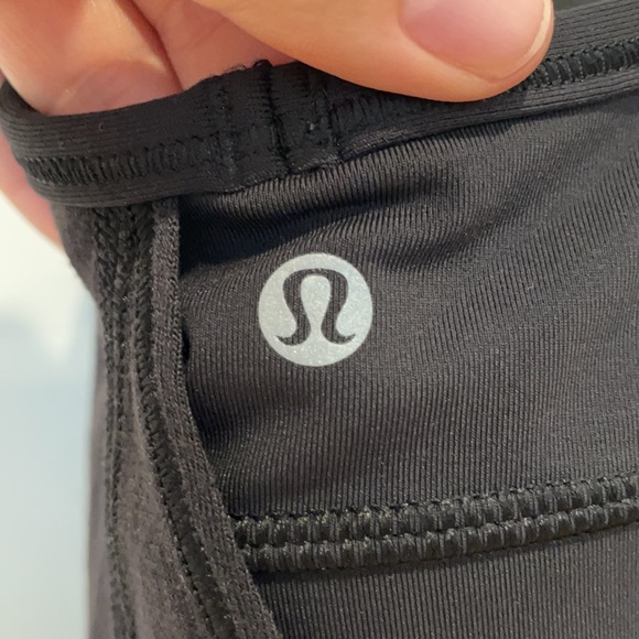 Size 2 lululemon roll out tank black - Picture 8 of 12